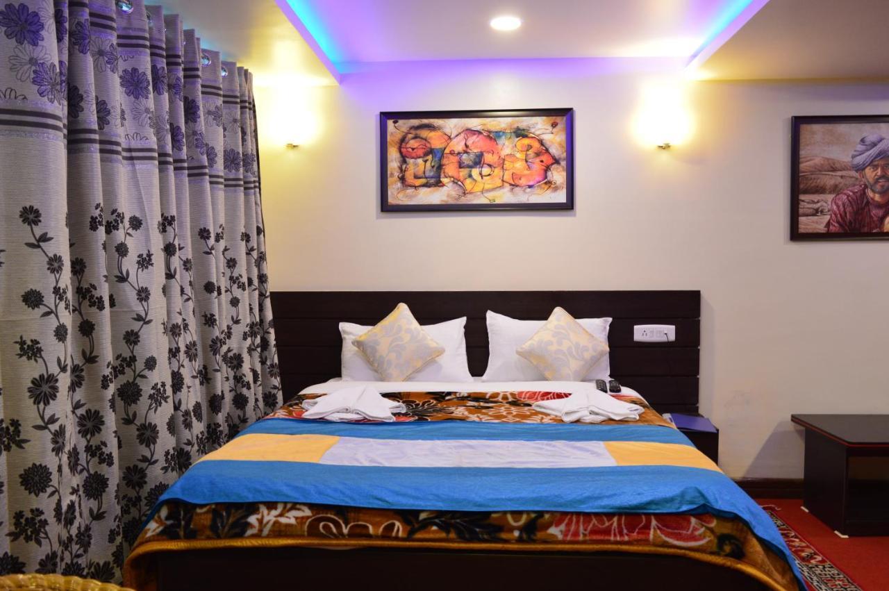 Golden Dolma Hotel Darjeeling  Eksteriør billede